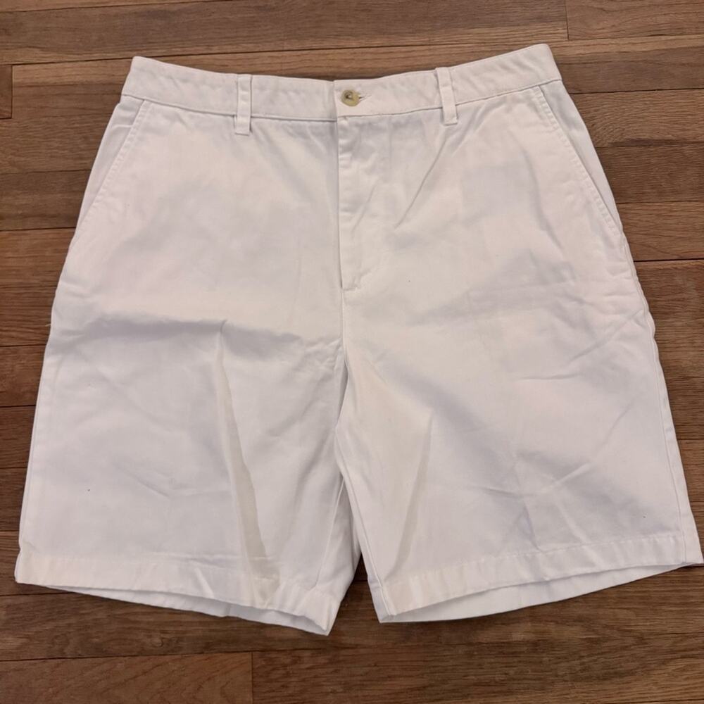 IZOD Men's White 100% Cotton Chino Shorts - Size 32 (33 actual)
 b89